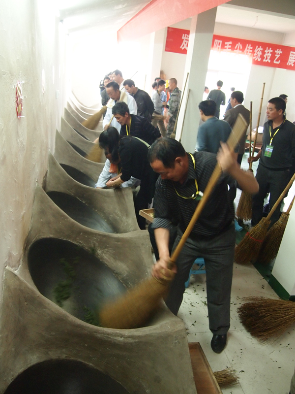 第四屆信陽毛尖手工炒茶大賽